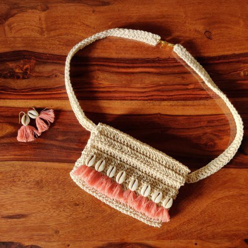 white-crochet-fenny-bag-with-beach-tassels-379
