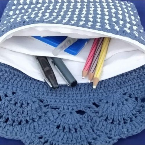 blue-and-white-crochet-clutch-by-hanisha-bansal-784