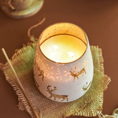 melted-christmas-reindeer-candle-994