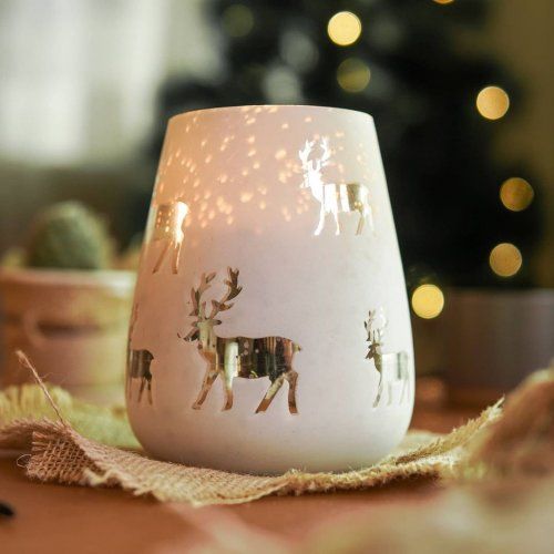 melted-christmas-reindeer-candle-994