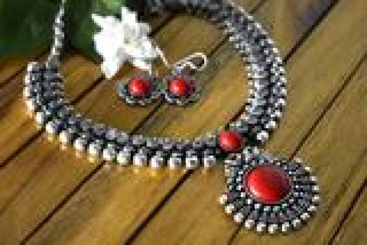 advaita-handicrafts-stone-german-silver-necklace-set-red-2930