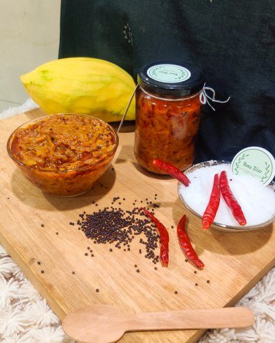 home-bliss-spicy-grated-mango-pickle-3714