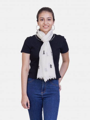 weaves-threads-cotton-scarf-with-black-chess-pcs-white-tassels-scarf-for-women-5074