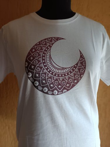 half-moon-t-shirt-6734