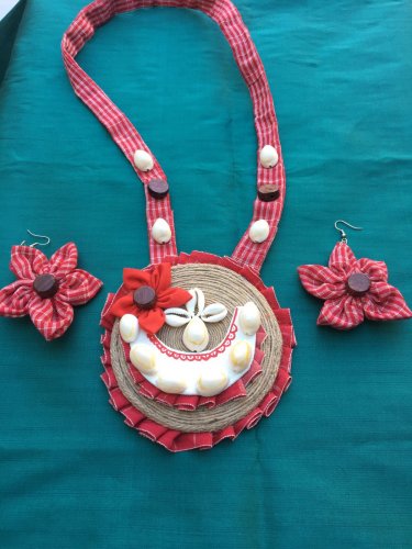 gamcha-neckpiece-with-jute-and-kaudi-with-earrings-set-10209